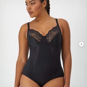 Maidenform Ultra Firm Built in Bra Body Shaper NWT 38C